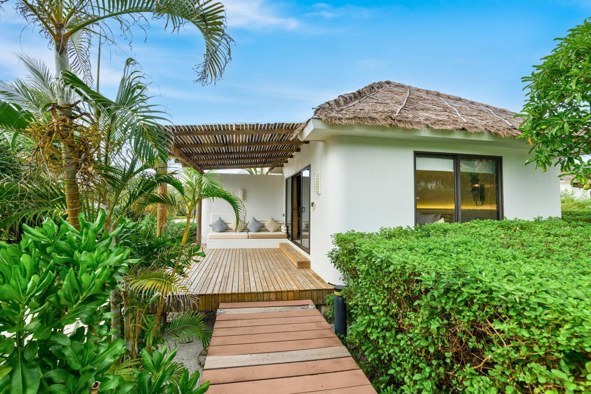 The Royal Sands Koh Rong Kaoh Touch Exterior photo